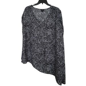 Torrid Women’s Sz 0 Black White Asymmetrical Hem Cap Sleeve Tunic Blouse